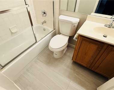 10660 Windrose Point Avenue - Photo Thumbnail 21