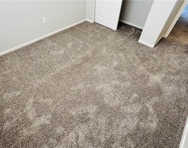 10660 Windrose Point Avenue - Photo Thumbnail 16