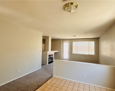 10660 Windrose Point Avenue - Photo Thumbnail 4
