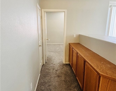 10660 Windrose Point Avenue - Photo Thumbnail 7