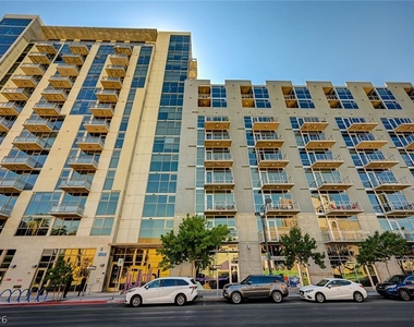 353 E Bonneville Avenue - Photo Thumbnail 18