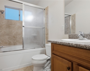 8216 Grassy Point Circle - Photo Thumbnail 28