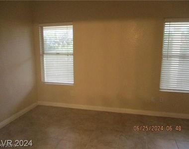 8216 Grassy Point Circle - Photo Thumbnail 17