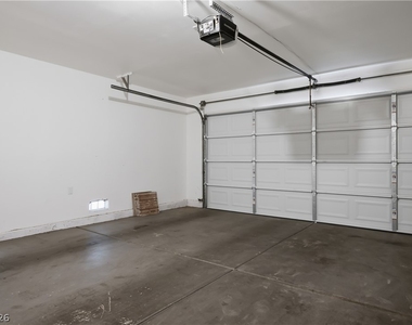 8216 Grassy Point Circle - Photo Thumbnail 35