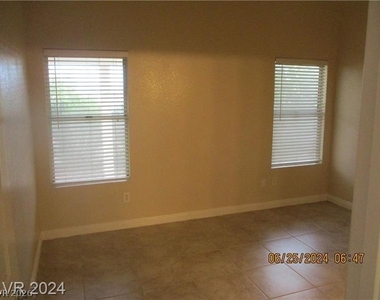 8216 Grassy Point Circle - Photo Thumbnail 16