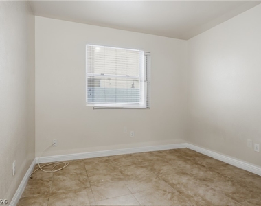 8216 Grassy Point Circle - Photo Thumbnail 29