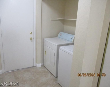 8216 Grassy Point Circle - Photo Thumbnail 27