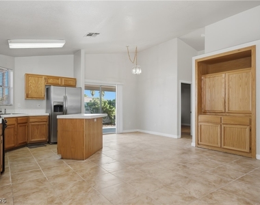 8216 Grassy Point Circle - Photo Thumbnail 17