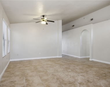 8216 Grassy Point Circle - Photo Thumbnail 13