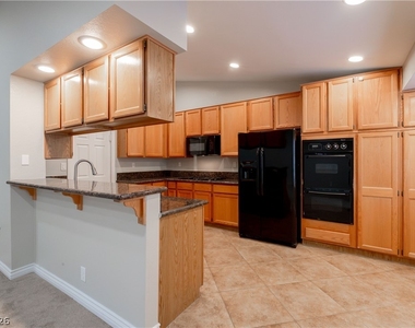 10024 Sail Landing Court - Photo Thumbnail 19