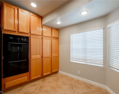 10024 Sail Landing Court - Photo Thumbnail 21