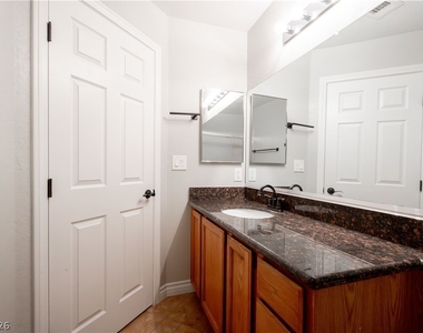 10024 Sail Landing Court - Photo Thumbnail 33