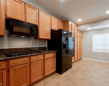 10024 Sail Landing Court - Photo Thumbnail 26