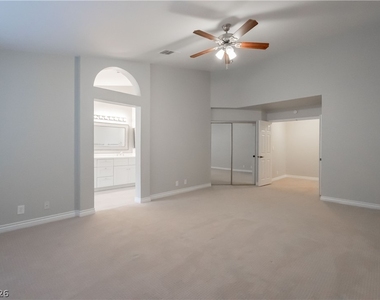 10024 Sail Landing Court - Photo Thumbnail 9