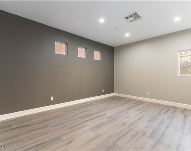 10505 Cold Mountain Avenue - Photo Thumbnail 3