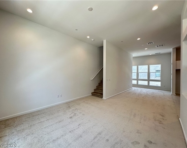 3331 Esker Ridge Avenue - Photo Thumbnail 11