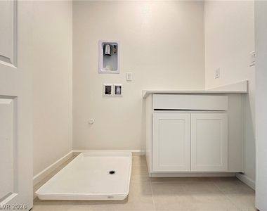 3331 Esker Ridge Avenue - Photo Thumbnail 29