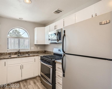 1411 Santa Margarita Street - Photo Thumbnail 12