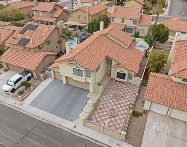 4727 Beaconsfield Street - Photo Thumbnail 3