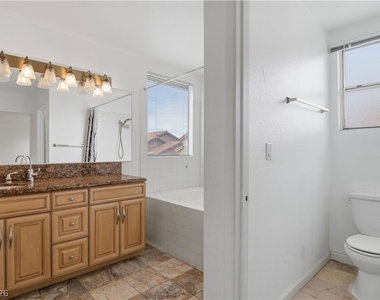 4727 Beaconsfield Street - Photo Thumbnail 32