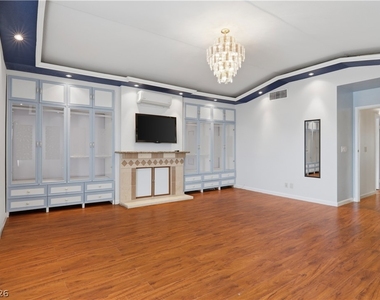 4727 Beaconsfield Street - Photo Thumbnail 39