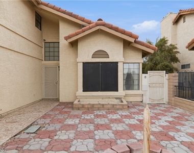 4727 Beaconsfield Street - Photo Thumbnail 4