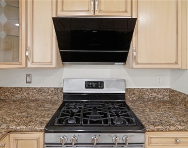 4727 Beaconsfield Street - Photo Thumbnail 16