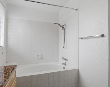 4727 Beaconsfield Street - Photo Thumbnail 30