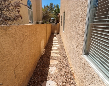 9450 Spellman Court - Photo Thumbnail 14