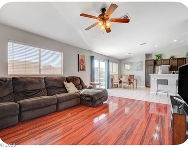 5422 Indigo Hills Street - Photo Thumbnail 2