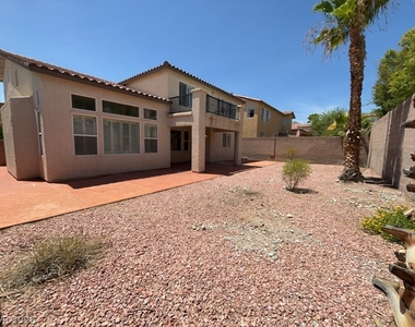 9412 Forest Edge Avenue - Photo Thumbnail 16