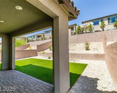 109 Medianoche Street - Photo Thumbnail 42