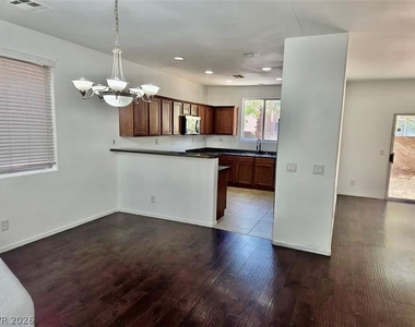 8971 Lily Touchstone Court - Photo Thumbnail 3