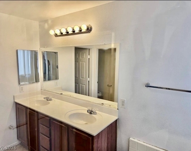 8971 Lily Touchstone Court - Photo Thumbnail 10