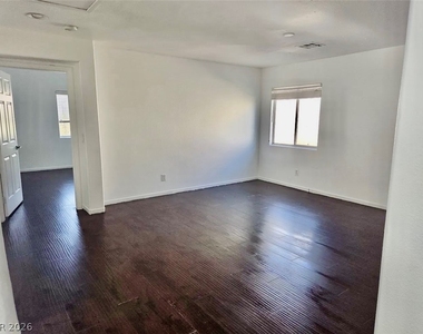 8971 Lily Touchstone Court - Photo Thumbnail 7