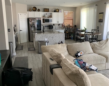 6616 Black Oaks Street - Photo Thumbnail 4
