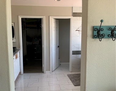6616 Black Oaks Street - Photo Thumbnail 17