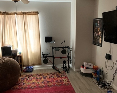 6616 Black Oaks Street - Photo Thumbnail 15