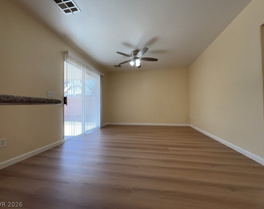 6045 Stone Hollow Avenue - Photo Thumbnail 8