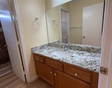 6045 Stone Hollow Avenue - Photo Thumbnail 4