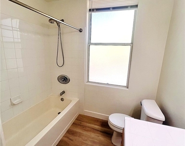 912 Duckhorn Court - Photo Thumbnail 22