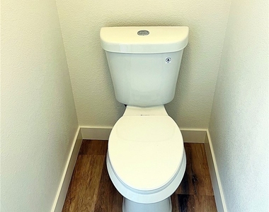 912 Duckhorn Court - Photo Thumbnail 27