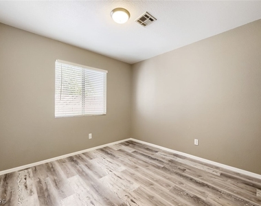 5900 Round Castle Street - Photo Thumbnail 15