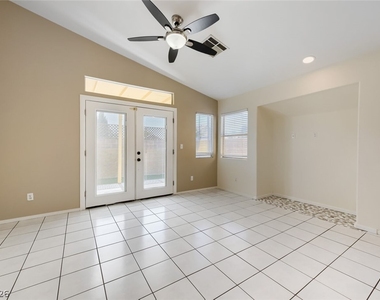 5900 Round Castle Street - Photo Thumbnail 2