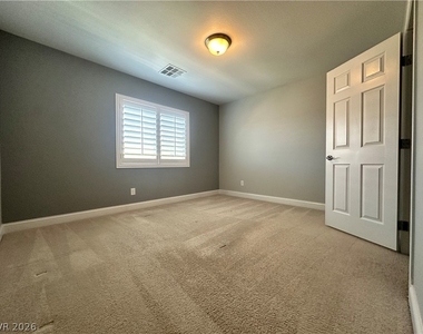 5937 Gordon Creek Avenue - Photo Thumbnail 30
