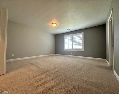 5937 Gordon Creek Avenue - Photo Thumbnail 14