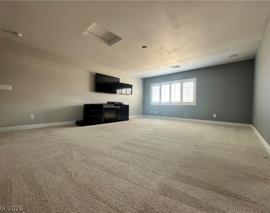 5937 Gordon Creek Avenue - Photo Thumbnail 29