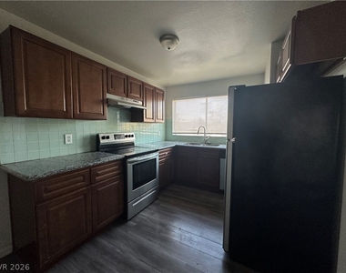 3567 Arville Street - Photo Thumbnail 7