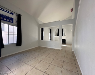 8275 Cedar Leaf Drive - Photo Thumbnail 3
