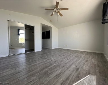 8275 Cedar Leaf Drive - Photo Thumbnail 20